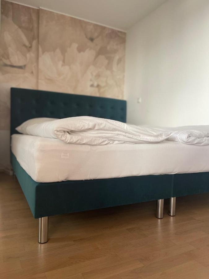 Greenleaf Lappersdorf - Terrasse - A93 Anbindung - Netflix - Stadtnah ภายนอก รูปภาพ