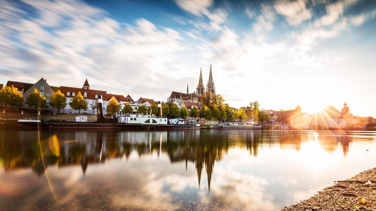 Greenleaf Lappersdorf - Terrasse - A93 Anbindung - Netflix - Stadtnah ภายนอก รูปภาพ