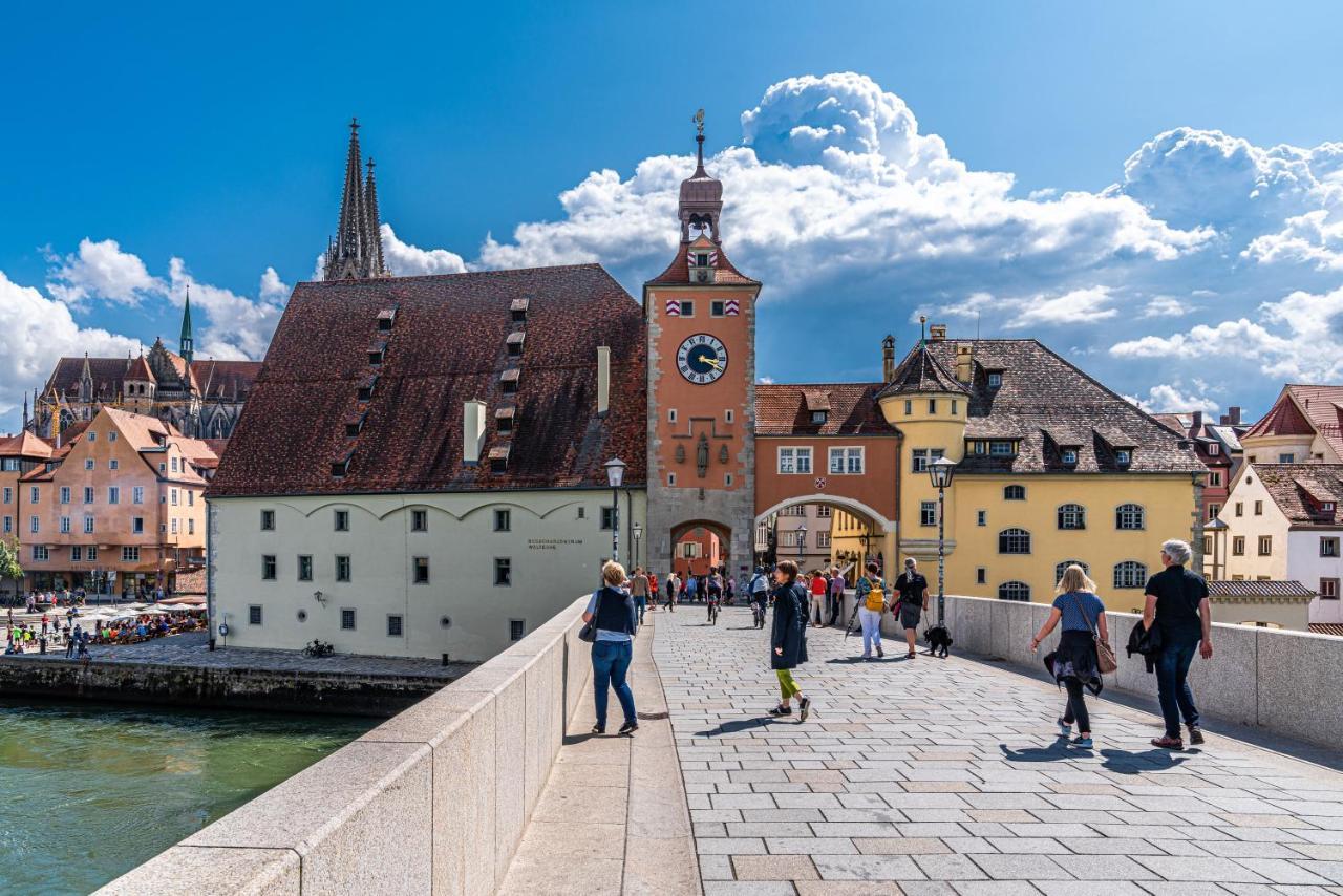 Greenleaf Lappersdorf - Terrasse - A93 Anbindung - Netflix - Stadtnah ภายนอก รูปภาพ